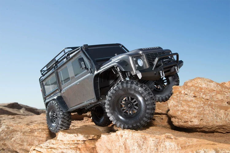 新品Traxxas遥控电动越野车攀爬车TRX-4仿真路虎卫士82056-4 包邮