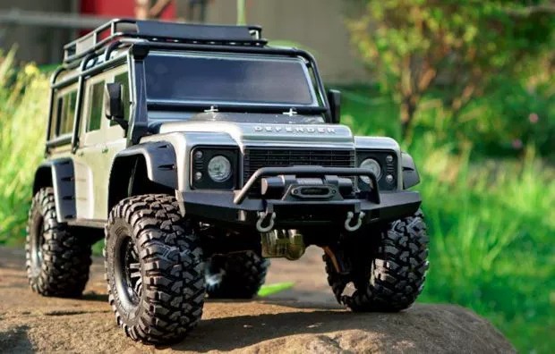 新品Traxxas遥控电动越野车攀爬车TRX-4仿真路虎卫士82056-4 包邮